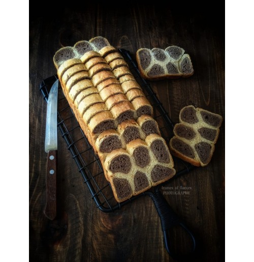 Chocolate Leopard Pattern Bread - 500 Gms (With Egg)
