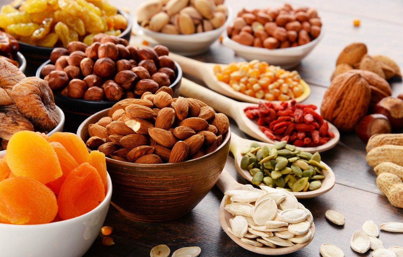 8 Health Benefits Of Consuming Nuts & Dry Fruits - Healthy Buddha